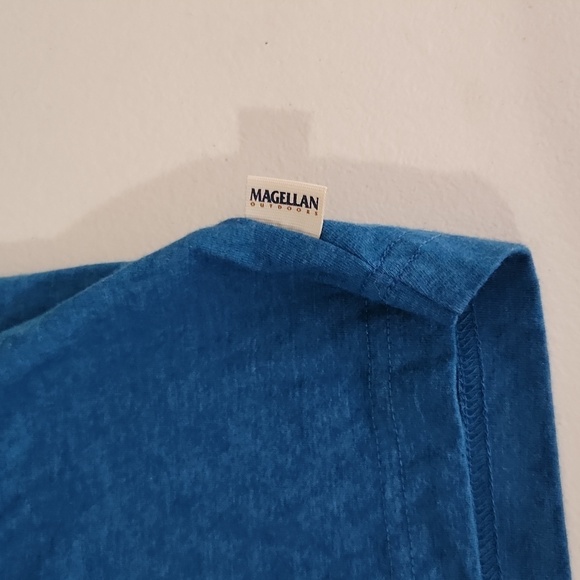 Magellan Shirt Mens Size M Classic Fit Long Sleeeve blue  Athletic - Picture 8 of 9